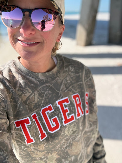 Arched Tigers
