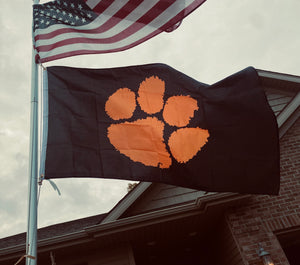 Tiger Paw Flag